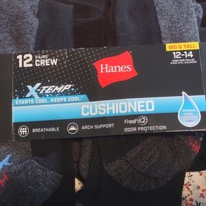 Hanes cushioned crew socks